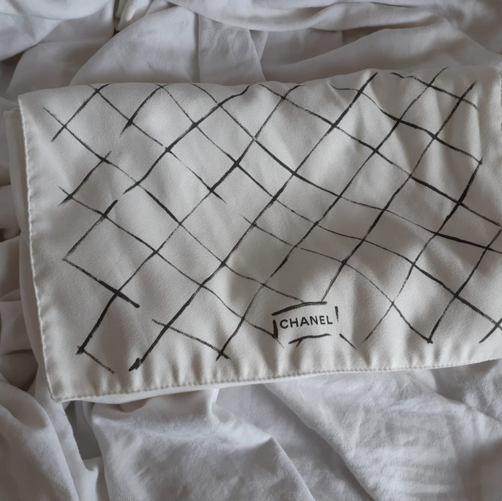 Chanel authentic dustbag white classic flap